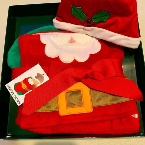 𝅺🎅🏼💚❤️💚ADORABLE Infant Swaddle and Hat❤️💚BRAND NEW-Boxed set - Picture 2 of 4